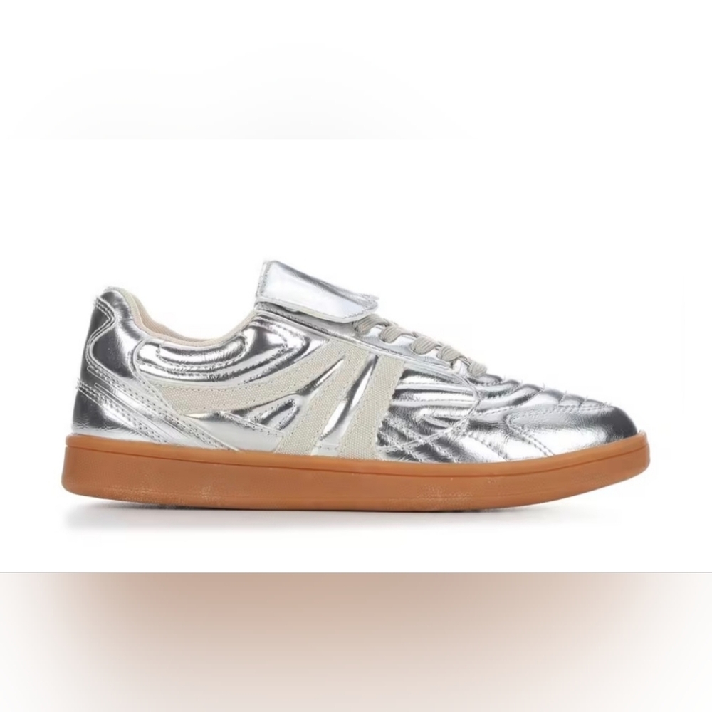 New Madden Girl Madrid Sneaker Size 7.5
